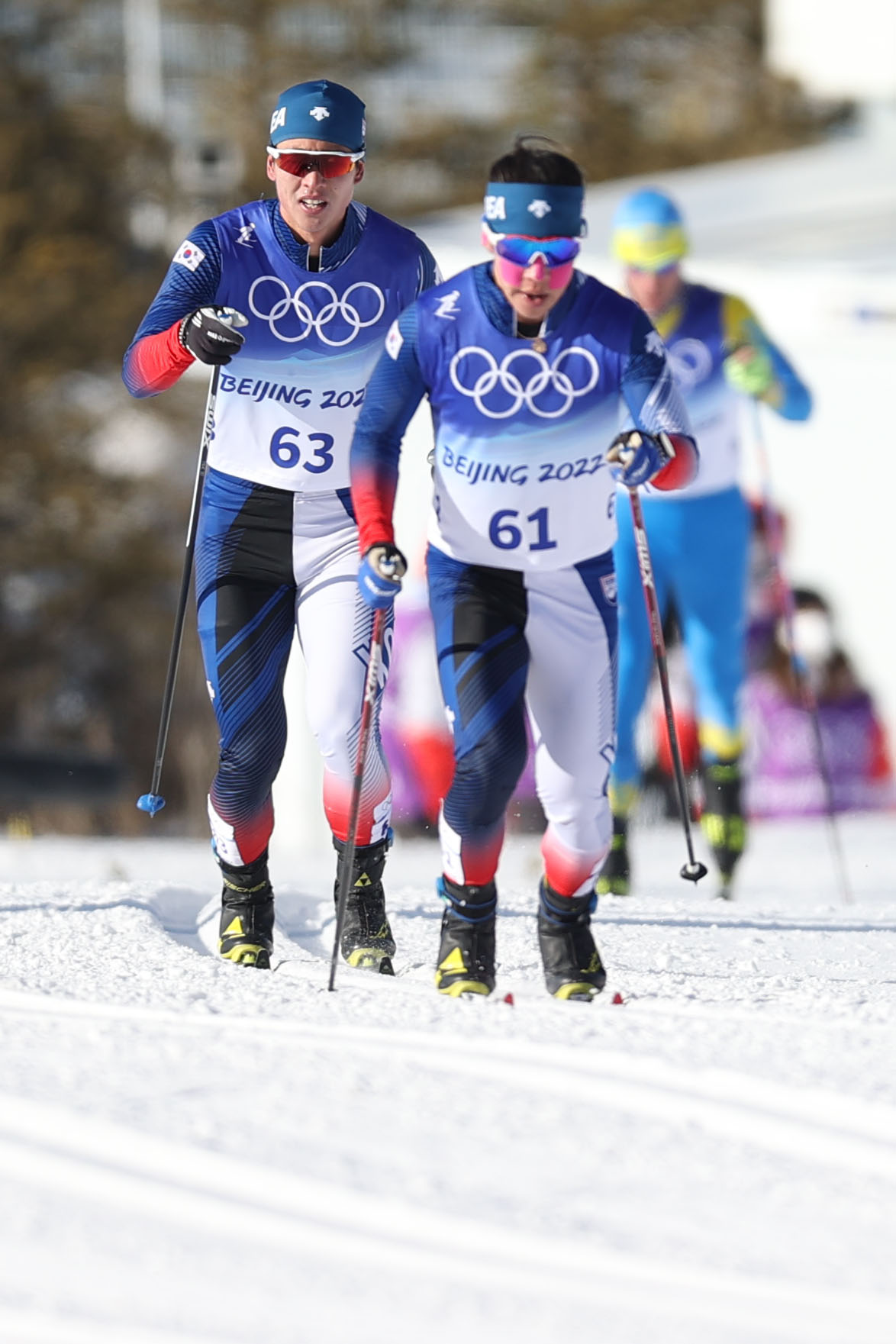 ▲크로스컨트리 대표팀 김민우(오른쪽 61번),정종원(63번)의 6일 경기 모습. (뉴시스)