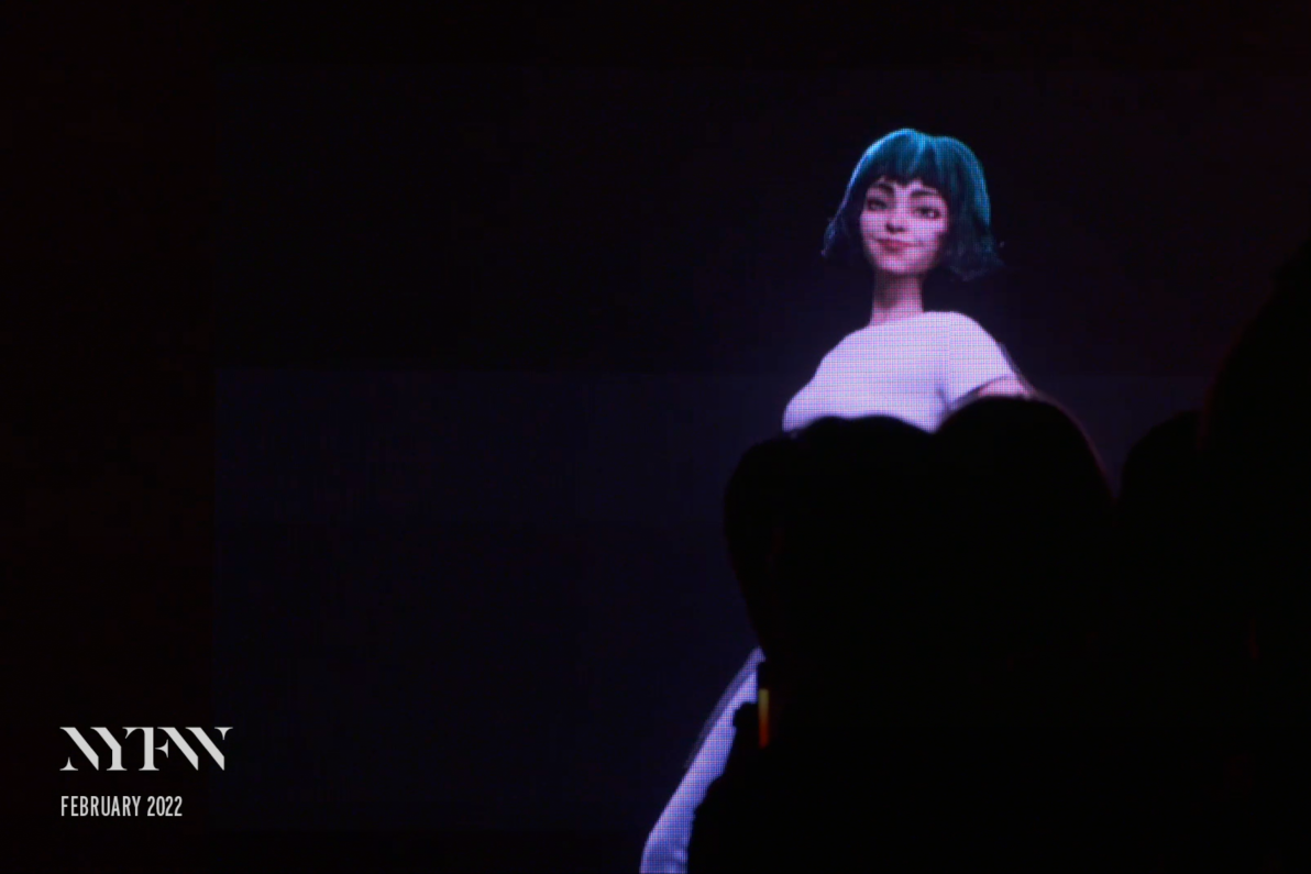 ▲14일(현지시간) ‘2022 F/W 뉴욕 패션위크의 메인 무대 스프링 스튜디오에 등장한 LG의 인공지능(AI) 아티스트 '틸다'의 모습 (제공=LG전자)