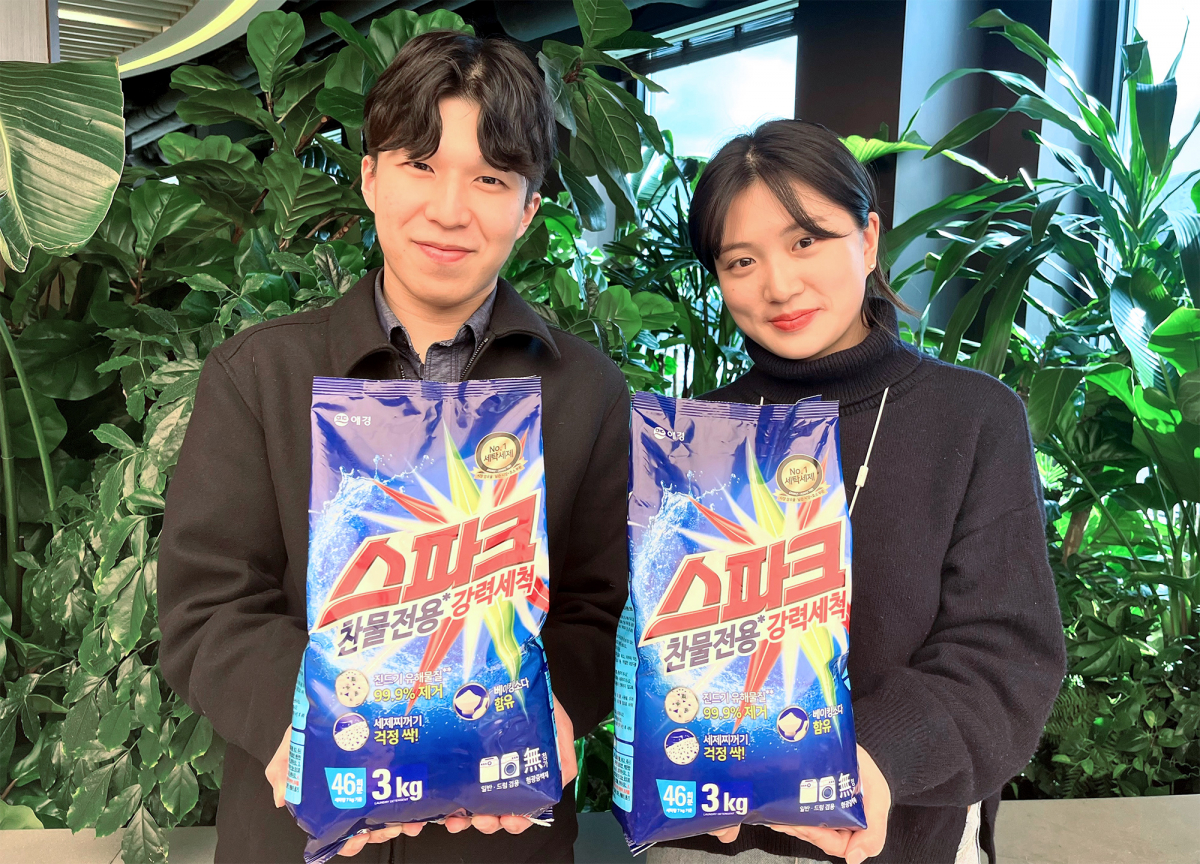 ▲SK지오센트릭이 ‘스파크(SPARK)’ 제품에 재활용률을 높인 포장재를 공급한다. (사진제공=SK지오센트릭)