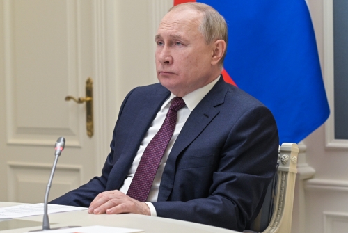 ▲블라디미르 푸틴 러시아 대통령이 19일(현지시간) 크렘린궁에 앉아 있다. 모스크바/타스연합뉴스
