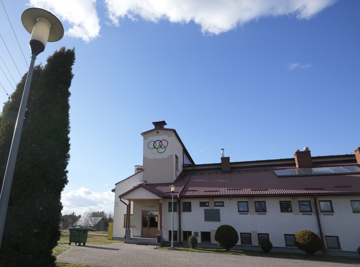 ▲폴란드 메디카에 한 스포츠센터 전경. 이곳은 폴란드 정부가 러시아의 우크라이나 침공을 대비해 난민 수용 시설로 지정된 곳 중 하나다. 메디카/AP뉴시스