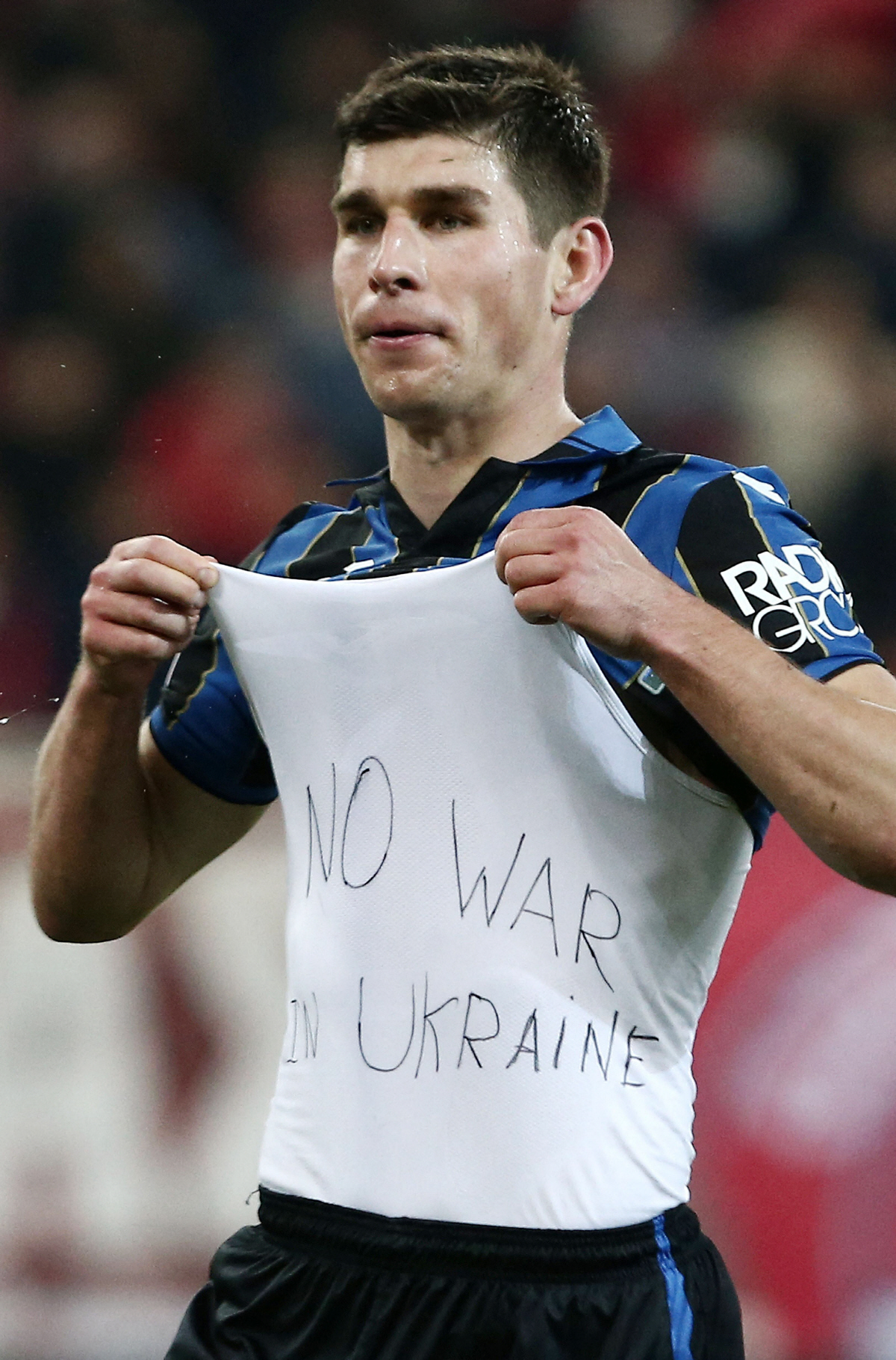 ▲(연합뉴스) 24일(현지시각) 조국 우크라이나 전쟁에 반대하는 세리머니를 펼치고 있는 루슬란 말리노프스키(아틀란타FC)