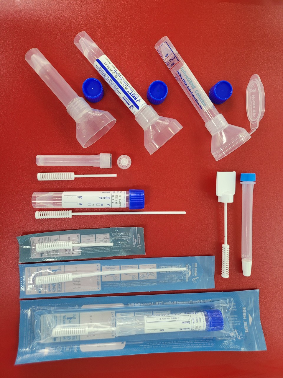 ▲롤리팝 형태 타액 검체 채취키트. (사진제공=노블엠앤비)