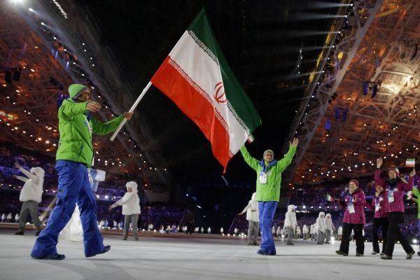 ▲이번 대회 개막식에서 이란의 기수를 맡은 호세인 사베흐 솀샤키. (AP/뉴시스)
