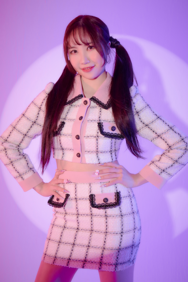 ▲'록킹돌' 레나(사진 = SRP엔터테인먼트 제공)