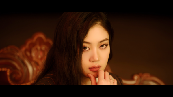 ▲DeVita(드비타)(사진 = AOMG 제공)