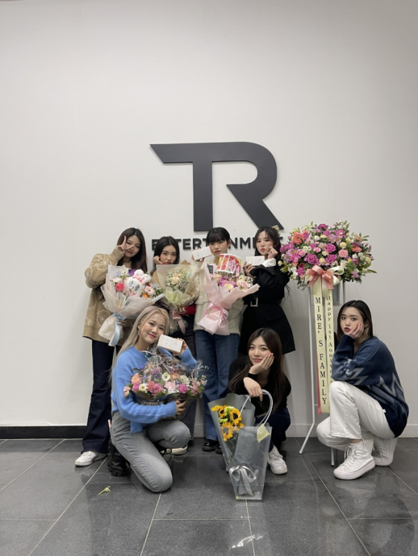 ▲트라이비(사진 = 티알엔터테인먼트, 멜로우엔터테인먼트 제공)