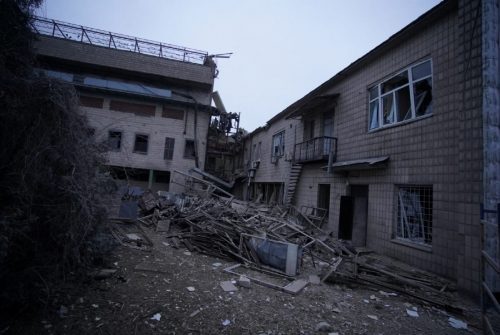 ▲러시아의 공격으로 우크라이나 키예프에 위치한 건물이 붕괴됐다. 키예프/로이터연합뉴스
