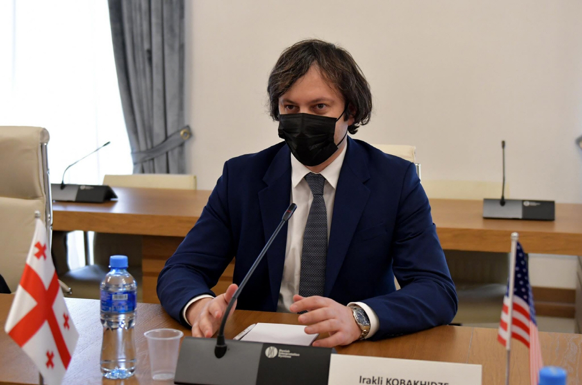 ▲이라클리 코바키드제 조지아의꿈 의장이 1월 21일 미국 대표단과의 회담에 참석하고 있다. 출처 코바키드제 페이스북