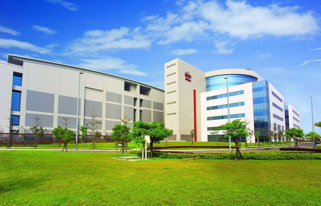 ▲대만 타이난 과학 단지 TSMC 공장 전경. 출처 타이난 관광 웹사이트