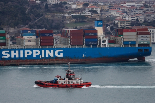 ▲컨테이너 선박이 흑해에서 운항하고 있다. 이스탄불/로이터연합뉴스
