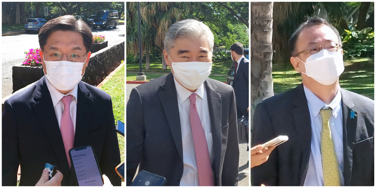 ▲노규덕 외교부 한반도평화교섭본부장(왼쪽부터), 성김 미국 국무부 대북특별대표, 후나코시 다케히로 일본 외무성 아시아-대양주국장이 지난달 10일 하와이 호놀룰루 아시아태평양안보연구소에서 열린 한ㆍ미ㆍ일 북핵수석대표협의에 참석하고 있다. (연합뉴스)