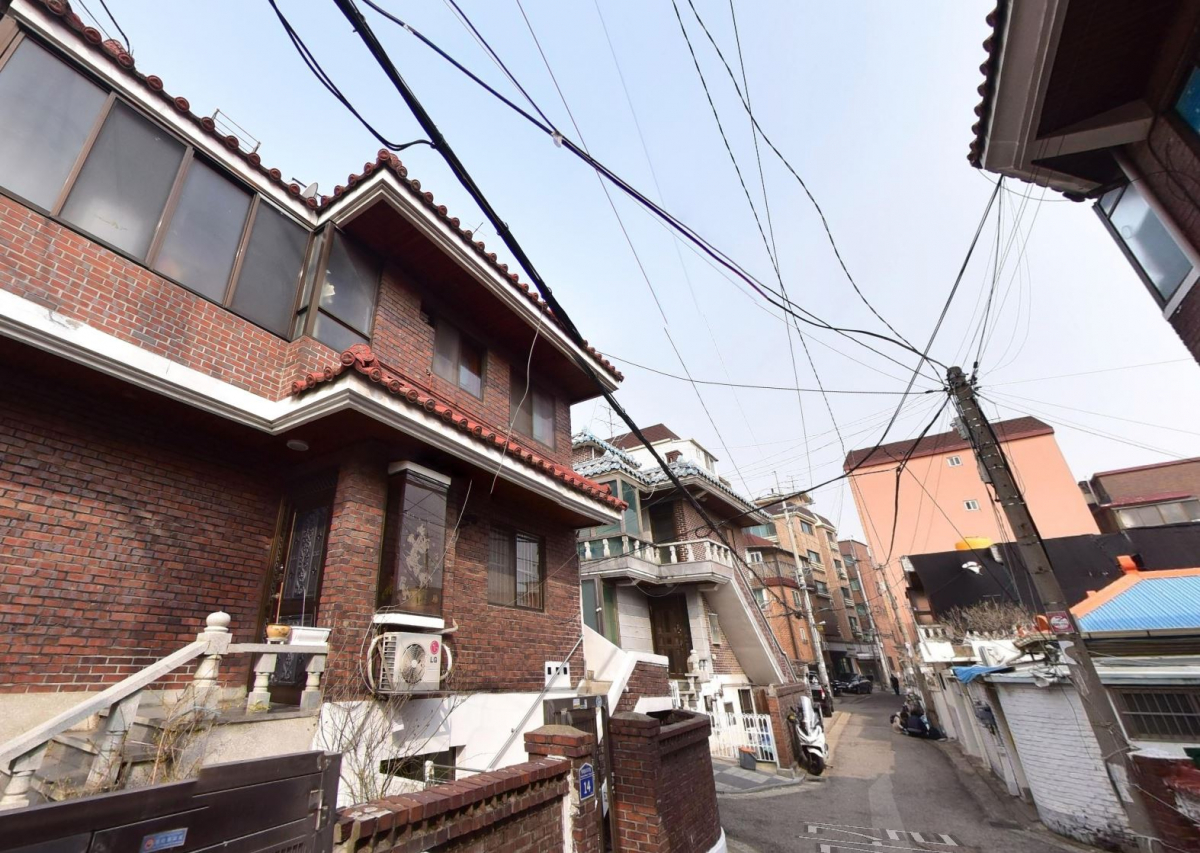 ▲서울 강서구 방화동 '방화5구역' 주택 전경 (출처=네이버 로드뷰)