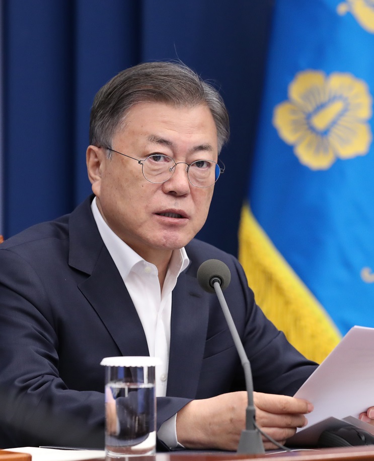 ▲<YONHAP PHOTO-8731> 발언하는 문재인 대통령 (서울=연합뉴스) 안정원 기자 = 문재인 대통령이 28일 오후 청와대 여민관에서 열린 수석보좌관 회의에서 발언하고 있다. 2022.3.28 jeong@yna.co.kr/2022-03-28 14:27:11/<저작권자 ⓒ 1980-2022 ㈜연합뉴스. 무단 전재 재배포 금지.>