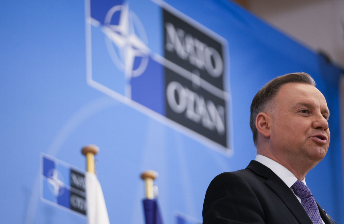 ▲안제이 두다 폴란드 대통령이 24일(현지시간) 벨기에 브뤼셀 나토 본부에서 열린 나토 정상회의 후 기자회견을 하고 있다. 브뤼셀/AP뉴시스