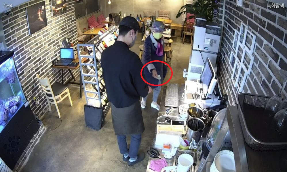 ▲(자영업자 커뮤니티 ‘아프니까 사장이다’ 캡처)
