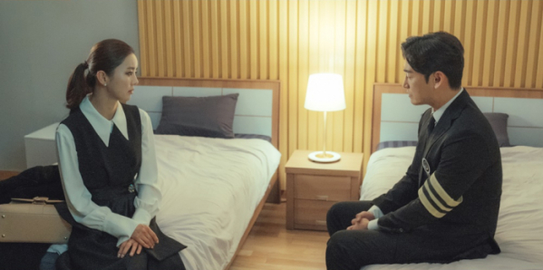 ▲‘결혼작사 이혼작곡3’ 이가령, 강신효(사진 제공 = ㈜지담 미디어)