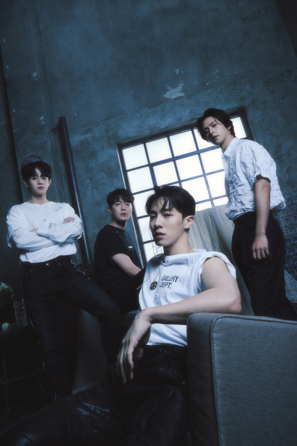 ▲하이라이트(사진 = 어라운드어스 엔터테인먼트 제공)