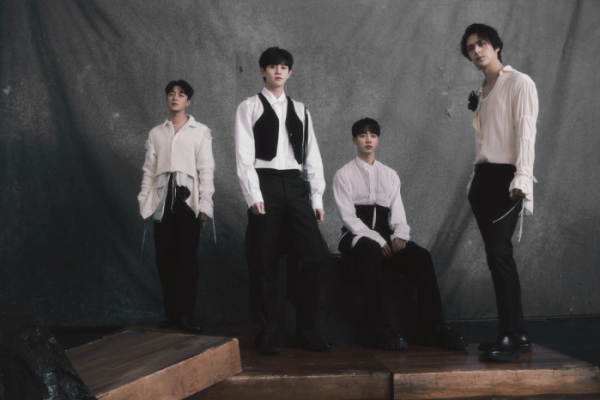 ▲하이라이트(사진 = 어라운드어스 엔터테인먼트 제공)