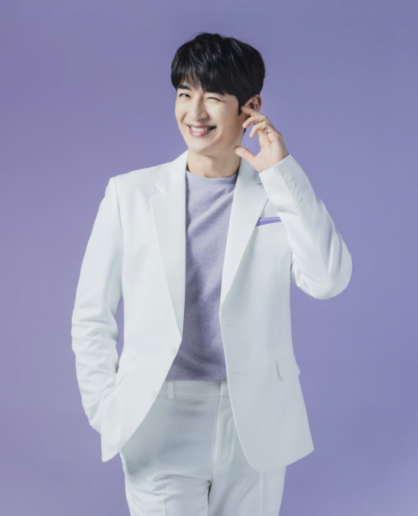 ▲손호영(사진 = (주)아떼오드 제공)