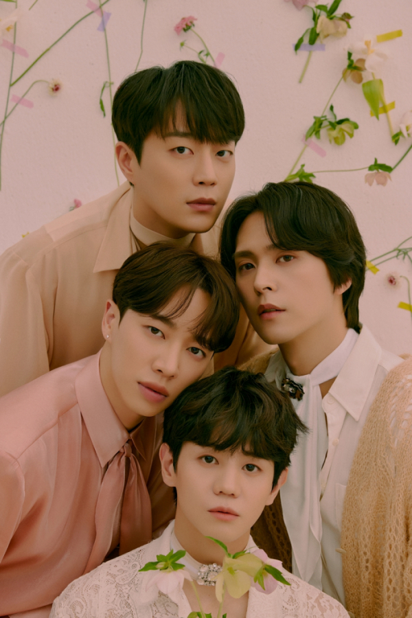 ▲하이라이트(사진 = 어라운드어스 엔터테인먼트 제공)