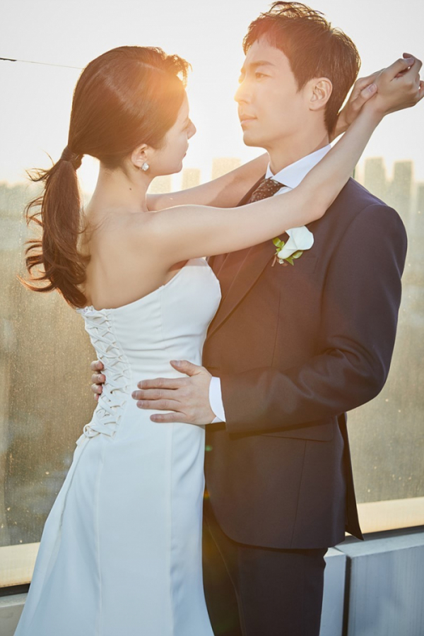 ▲이성배 아나운서 웨딩 화보