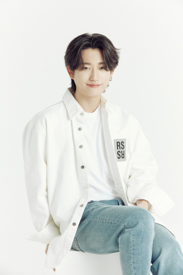 ▲국가단 손진욱(사진 = n.CH엔터테인먼트 제공)