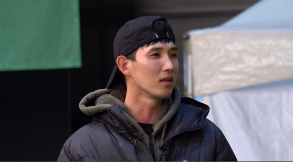 ▲박민이 여자친구 오나미를 응원하러 '골때녀'를 찾는다.(사진제공=SBS)