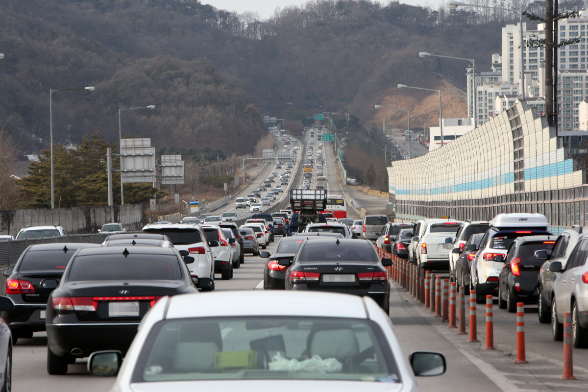▲정체현상을 빚는 고속도로. (연합뉴스)
