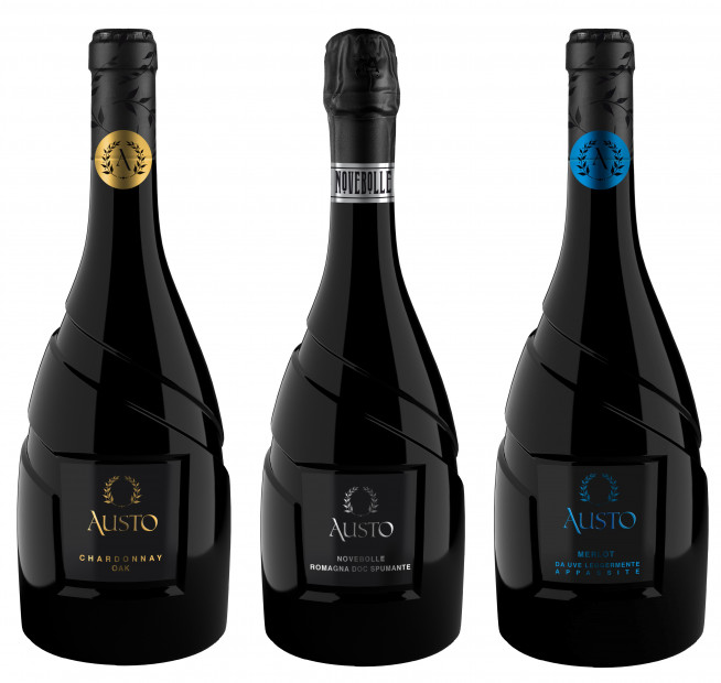▲아우스토 샤르도네 오크, 아우스토 노베볼레 로마냐 스푸만테, 아우스토 메를로 제품(사진제공=하이트진로)