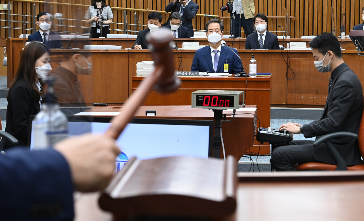 ▲한덕수 국무총리 후보자가 26일 오전 국회에서 열린 인사청문회에 출석해 있다.  (국회사진기자단)