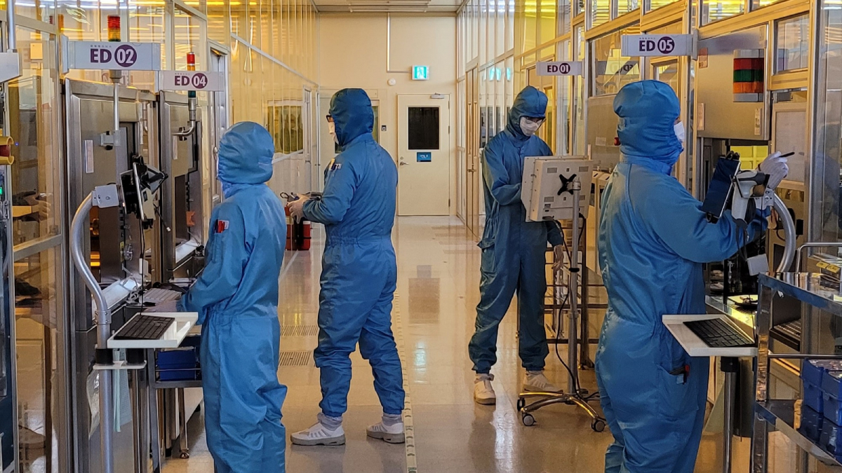 ▲예스파워테크닉스의 포항 SiC 반도체 생산시설 내부 전경 (사진제공=SK(주))