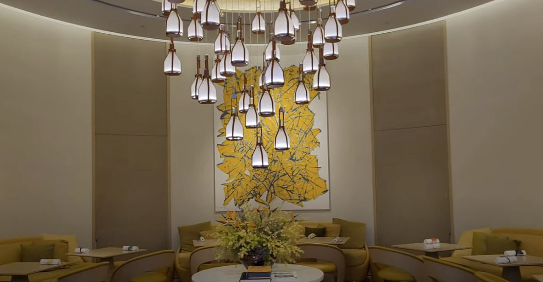 ▲오사카 ‘르 카페 브이’. 출처 : 유튜브 캡처
