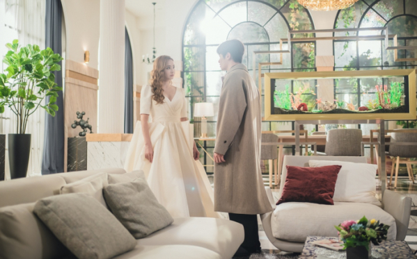 ▲'스폰서'(사진제공=빅토리콘텐츠)