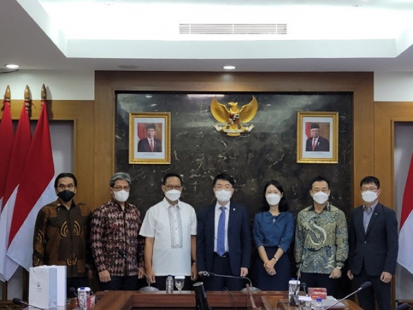 ▲윤성원 국토교통부 1차관이 지난달 22일 인도네시아 정부 관계자들과 인프라 협력 방안을 논의했다. (자료제공=국토교통부)