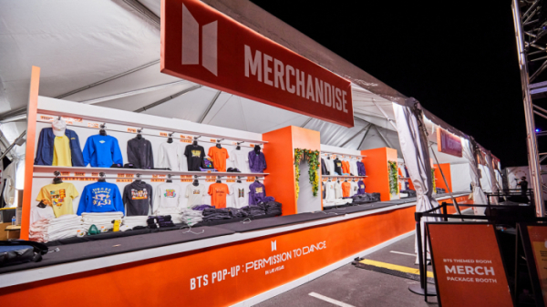 ▲팝업스토어 머치부스 전경(사진제공=하이브)