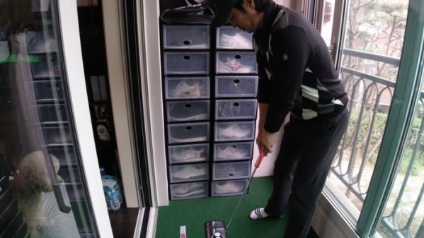 ▲'골프왕 시즌3' 새 멤버 윤태영 집 골프장(사진제공 = TV CHOSUN)