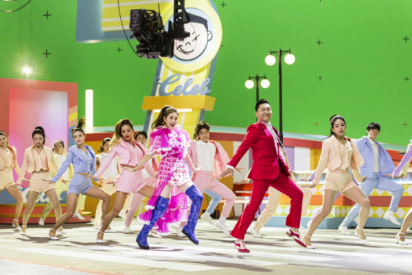 ▲싸이X수지(사진 = 피네이션(P NATION) 제공)