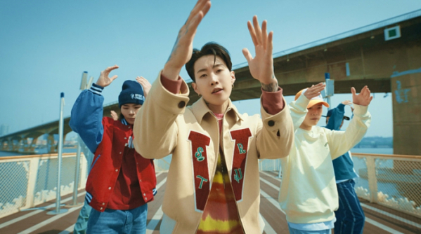 ▲박재범 ‘GANADARA’ 퍼포먼스 비디오