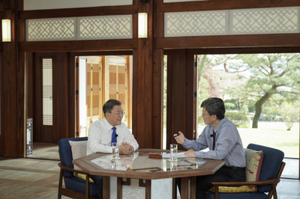 ▲JTBC '대담-문재인의 5년' 스틸컷(사진제공=청와대)