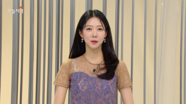 ▲생방송 오늘저녁 아나운서(사진=MBC 방송화면 캡처)