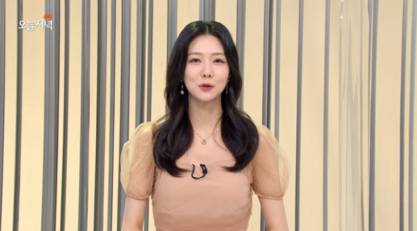 ▲생방송 오늘저녁 아나운서(사진=MBC 방송화면 캡처)