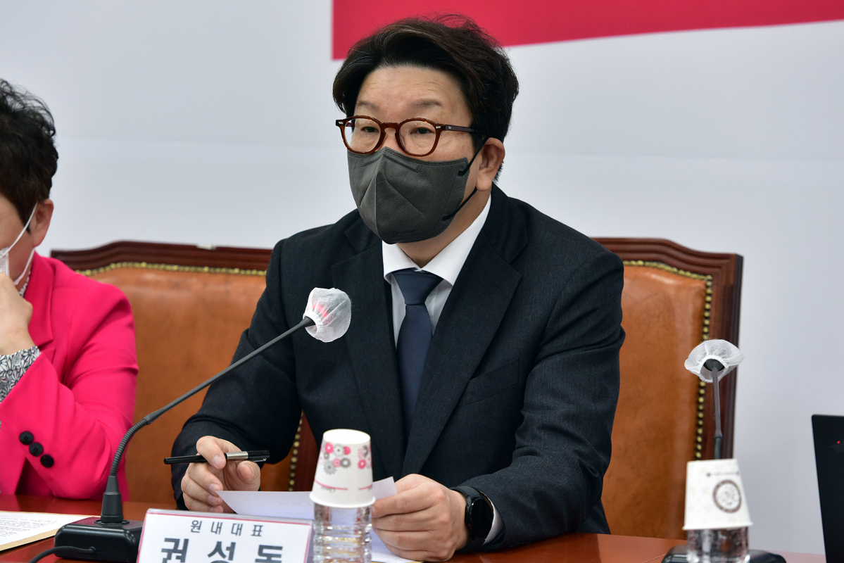 ▲국민의힘 권성동 원내대표가 2일 국회에서 열린 최고위원회의에서 발언하고 있다. (국회사진기자단)