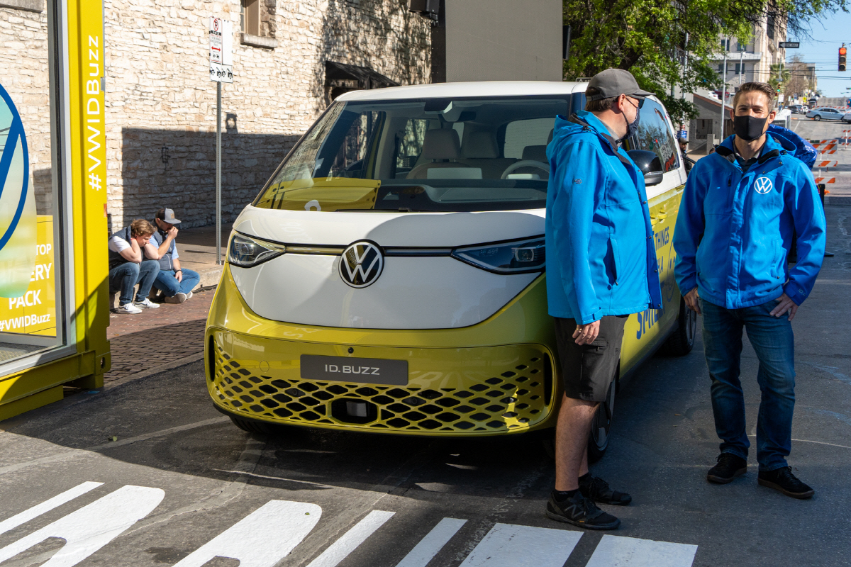 ▲폭스바겐의 전기차가 3월 18일(현지시간) 미국 텍사스주 오스틴에서 열린 사우스바이사우스웨스트(SXSW) 행사장에 놓여져 있다. 오스틴/신화뉴시스