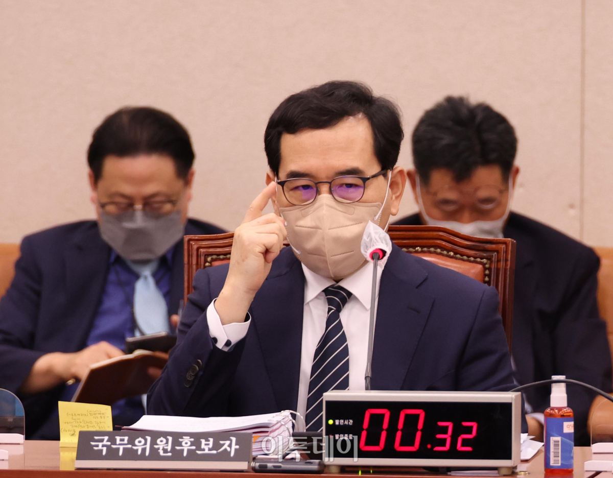 ▲이창양 산업통상자원부 장관 후보자가 9일 국회에서 열린 인사청문회에서 의원들의 질의를 듣고 있다. (국회사진취재단)