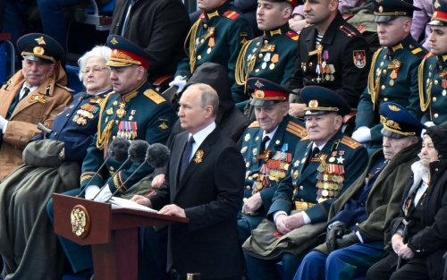 ▲블라디미르 푸틴 러시아 대통령이 77주년 전승절 기념식 행사에서 연설하고 있다. 모스크바/타스연합뉴스
