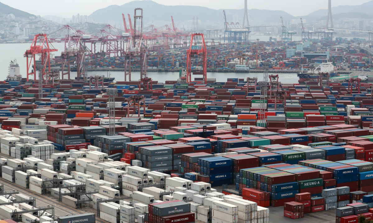 ▲5월 11일 오후 부산항 신선대부두가 분주한 모습이다. (연합뉴스)