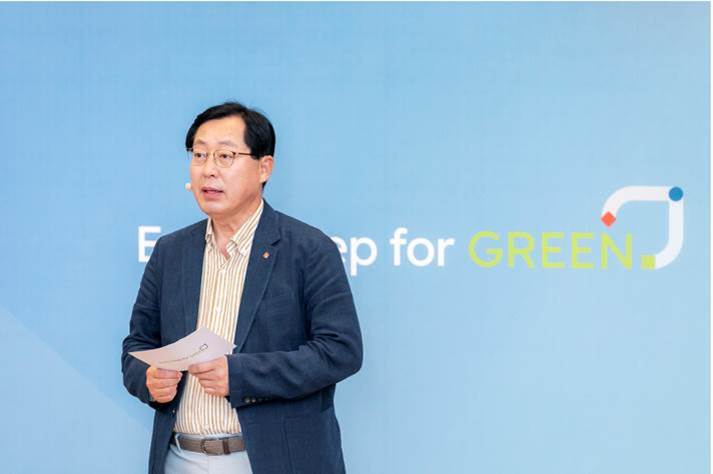 ▲이영준 첨단소재사업 대표 겸 전지소재사업단장 (사진제공=롯데케미칼)