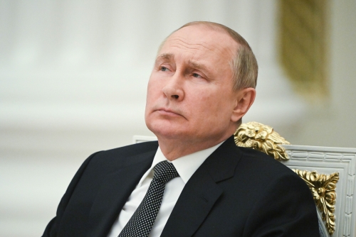 ▲블라디미르 푸틴 러시아 대통령이 25일(현지시간) 크렘린궁에서 회의를 하고 있다. 모스크바/타스연합뉴스
