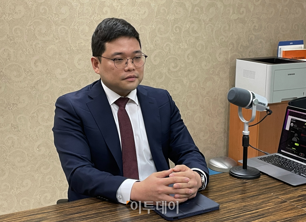▲김민건 변호사는 "법률시장이 커지기 위해서는 각종 규제가 완화돼야 한다"고 주장했다.  (홍인석 기자 mystic@)